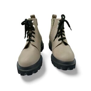 Aquatalia Waterproof Lace-Up Ankle Boot Taupe Leather –Size 8.5M – Excellent Con